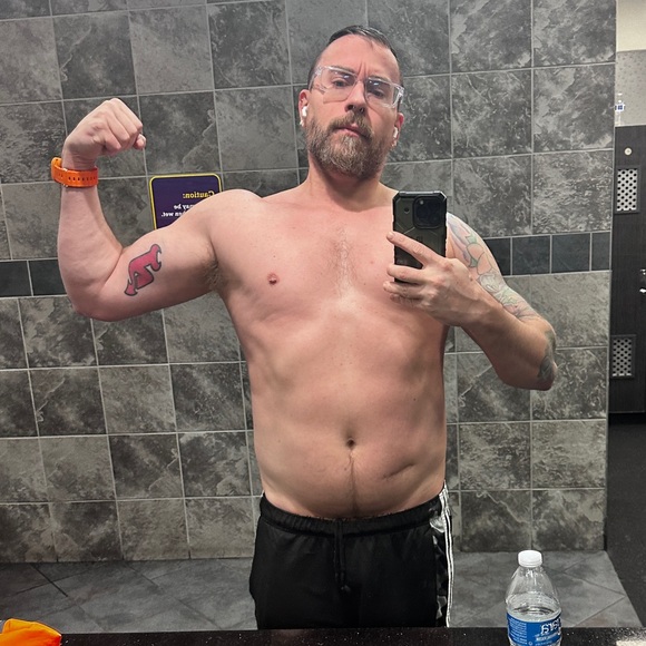 Meet your Posher, Cole - Picture 9 of 16